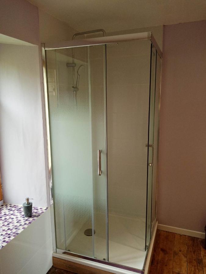 38 Friaudour Panzió Saint-Pardoux-lʼOrtigier Kültér fotó