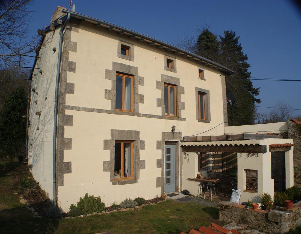 38 Friaudour Panzió Saint-Pardoux-lʼOrtigier Kültér fotó