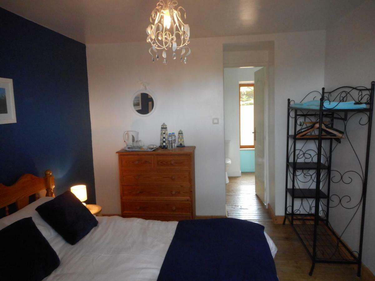 38 Friaudour Panzió Saint-Pardoux-lʼOrtigier Kültér fotó